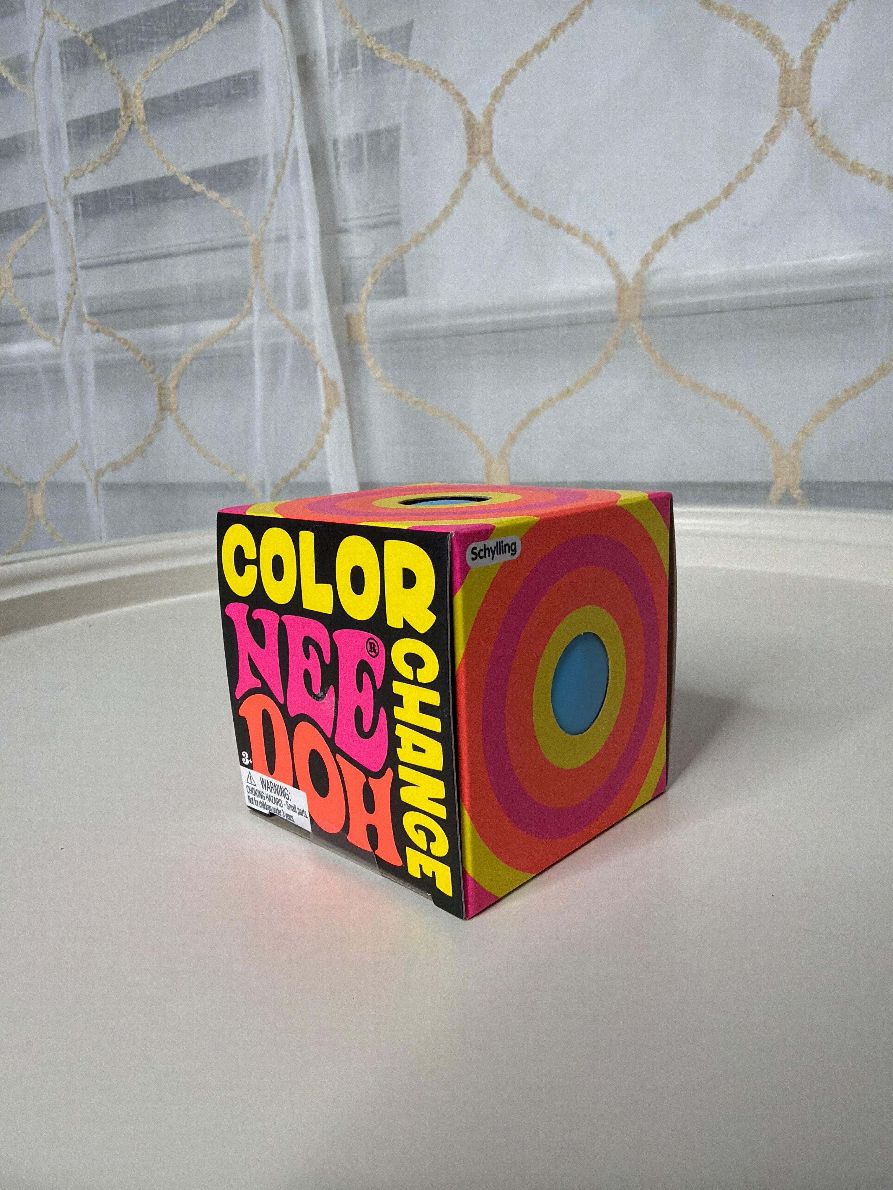 Needoh color change ball