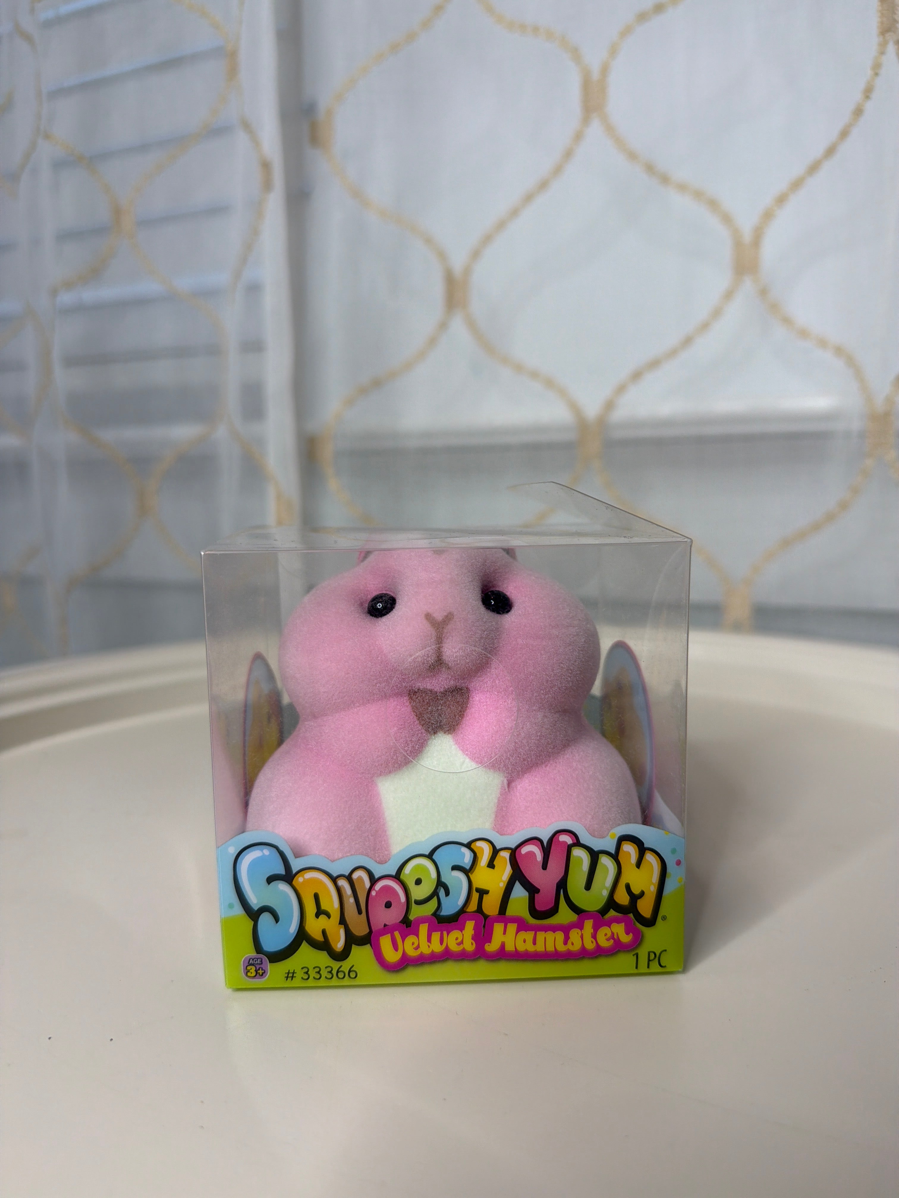 Squeesh Yum hamster